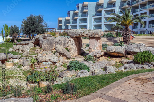 Obraz na płótnie Ruins of Megalithic Temples in Bugibba, Malta w salonie
