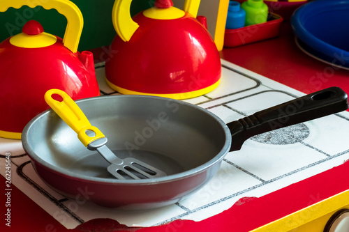 Children's frying pan and cooking spatula