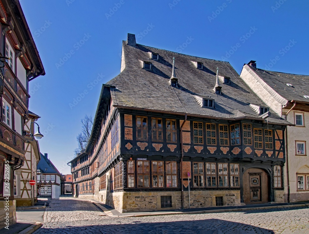 In den Straßen der Altstadt von Goslar im Harz in Niedersachsen, Deutschland