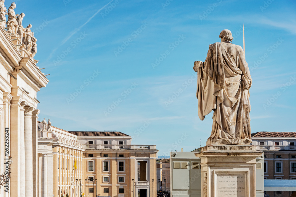 Naklejka premium Saint Peter Basilica in Vatican Rome
