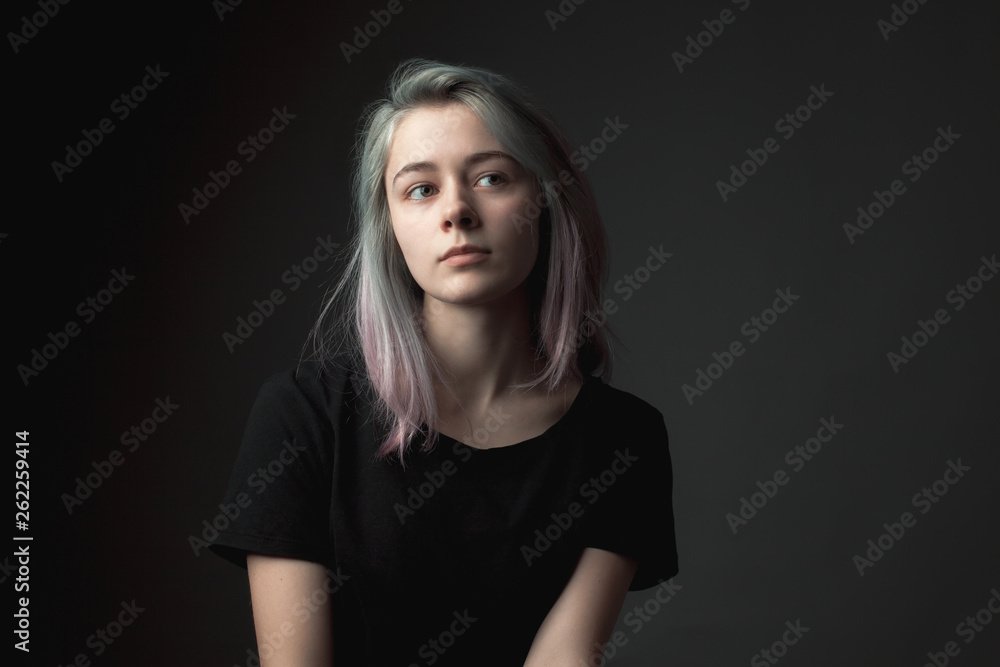 Portrait of the girl with dyed hair. - obrazy, fototapety, plakaty 