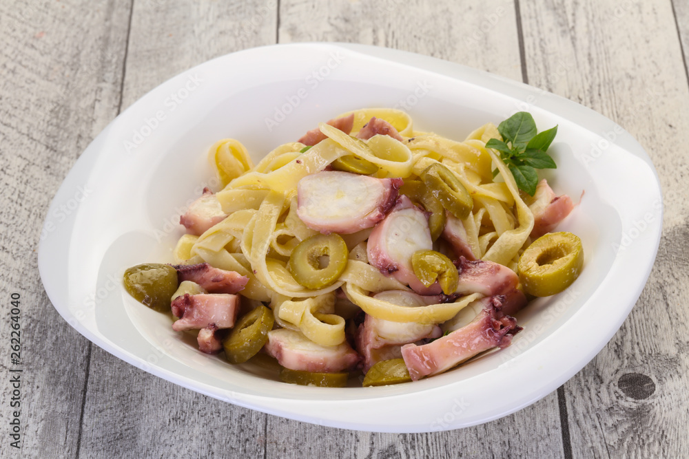 Pasta with octopus Pasta with octopus