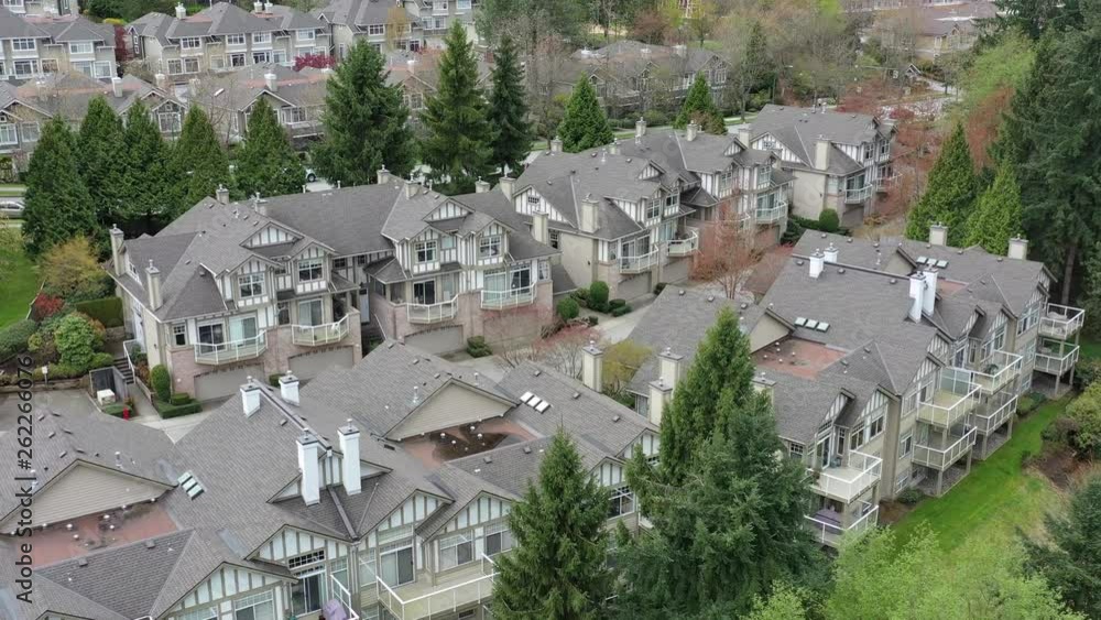 Houses in suburb at Summer in the north America. Luxury houses with nice landscape. Aerial drone view. 4K. Houses in suburb at Summer in the north America. Luxury houses with nice landscape. Aerial drone view. 4K.
