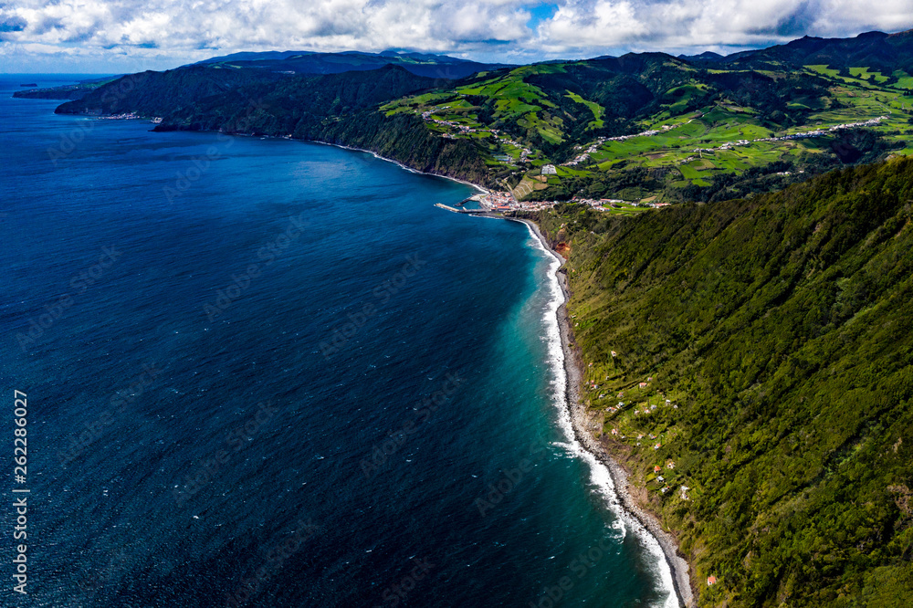 Die Azoren aus der Luft - Sao Miguel: Landschaften, Küsten, Meer und Felsen