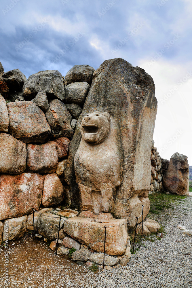Φωτογραφία The Lion Gate in the south west of Hattusa, also known as Hattusha, is an ancient city located near modern Bogazkale in the Corum Province of Turkey’s Black Sea Region