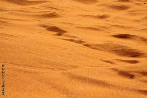 Shapes of the sand © theStorygrapher