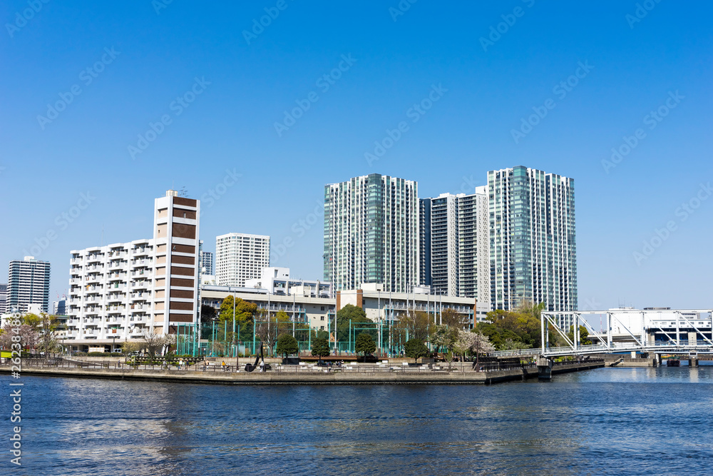 Obraz premium Landscape of Tennozu Canal in Tokyo