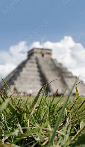 unfocused pyramid