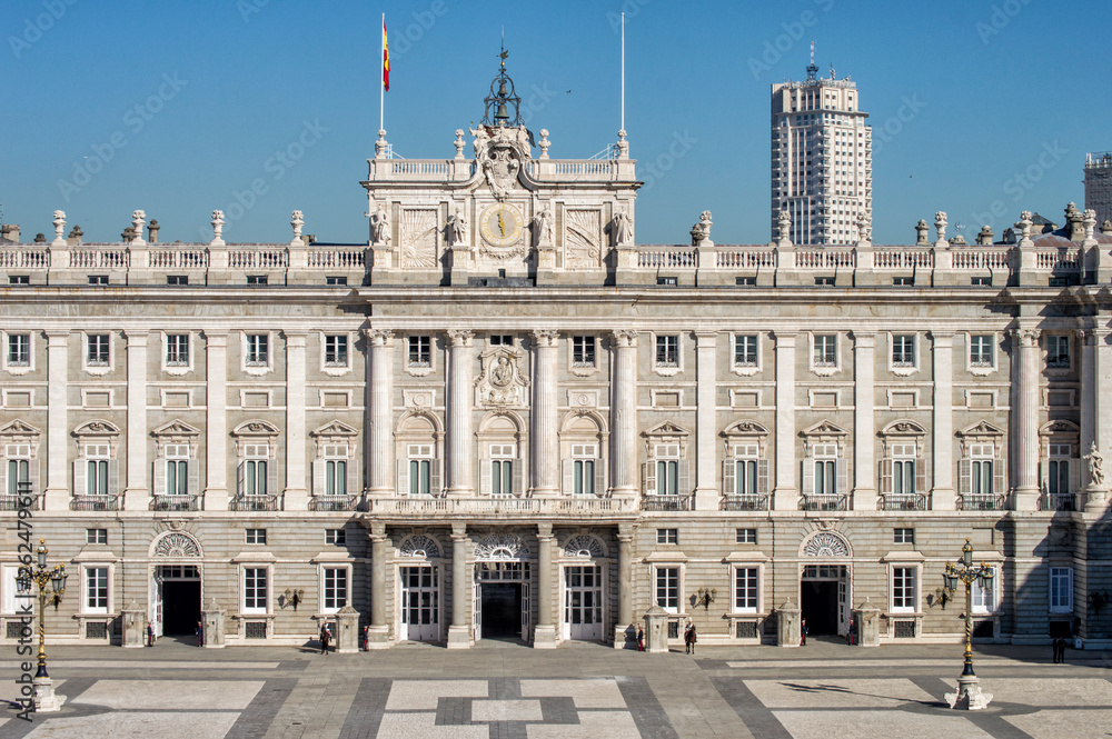 Fototapeta premium view of the courtyard of the Armory and the Royal Palace of Madrid, from the cathedral of Almudena. In Madrid. Spain