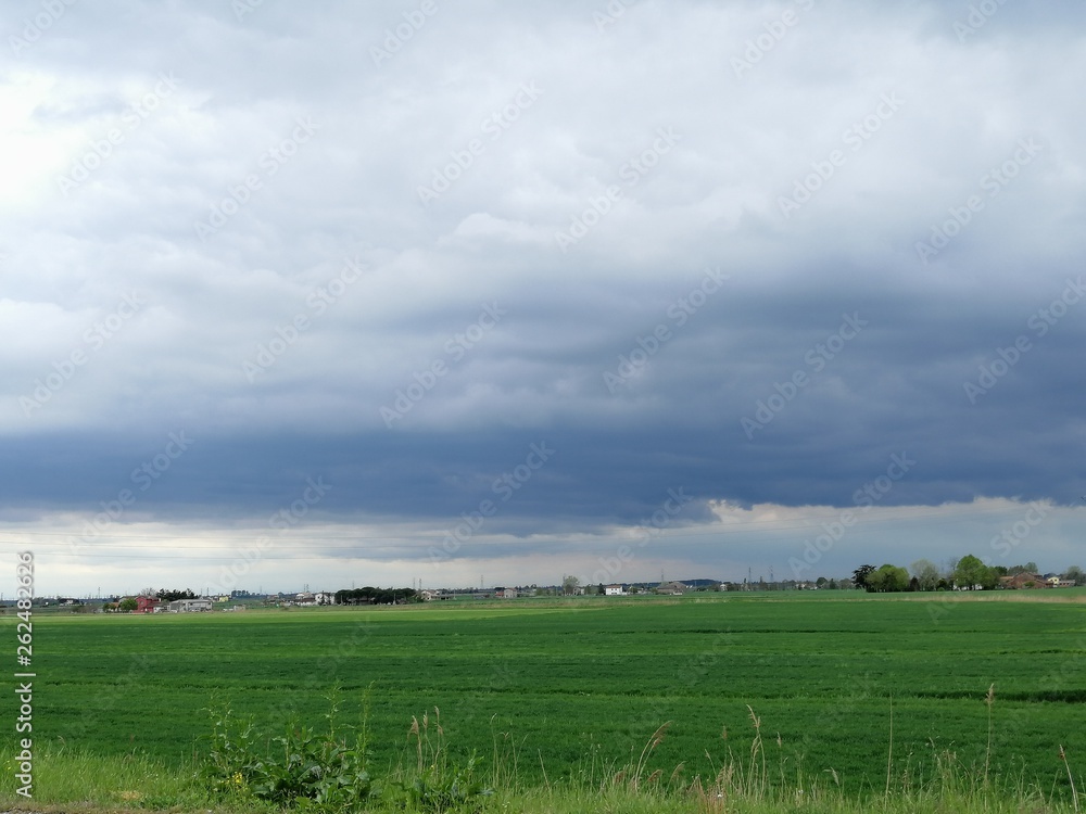 prima della pioggia in primavera