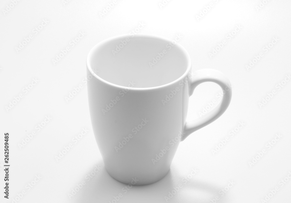 Fototapeta premium White Coffee Cup isolated on white background 