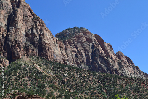 zion canyon © Tyler