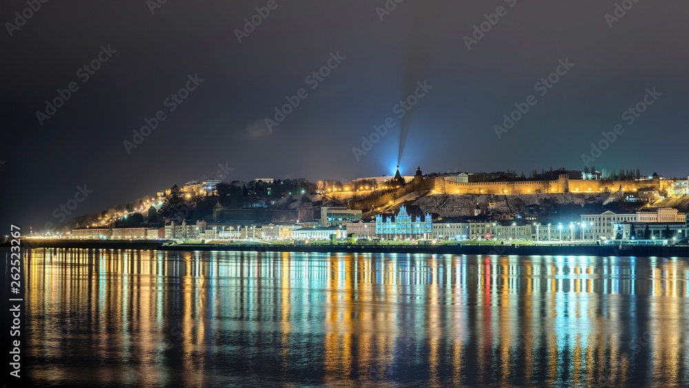 Obraz premium Night view of embankment in Nizhny Novgorod