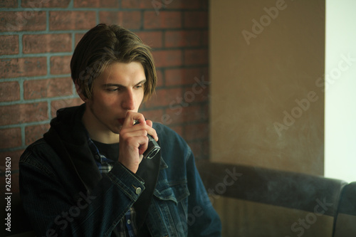 Fotografía Vape teenager