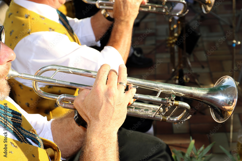 Obraz premium Trompete