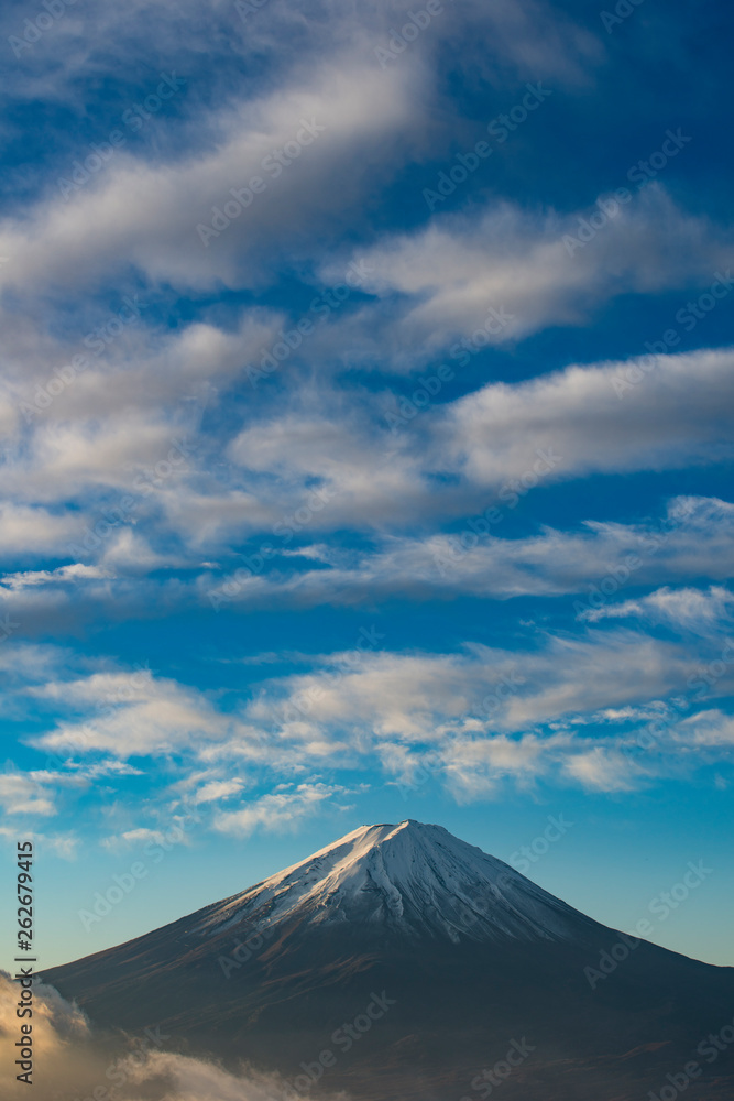 富士山と白雲