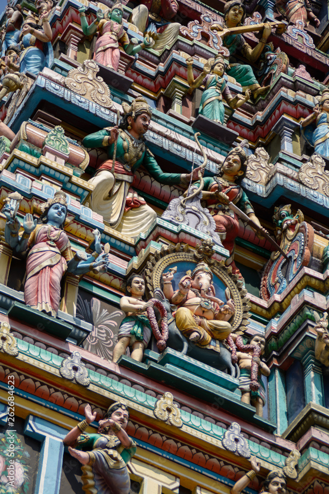 Kuala Lumpur : 16 febrary 2015 :  The Kuala Lumpur Malaysia - Sri Maha Mariamman Temple Dhevasthanam, Hindu temple in Chinatown.