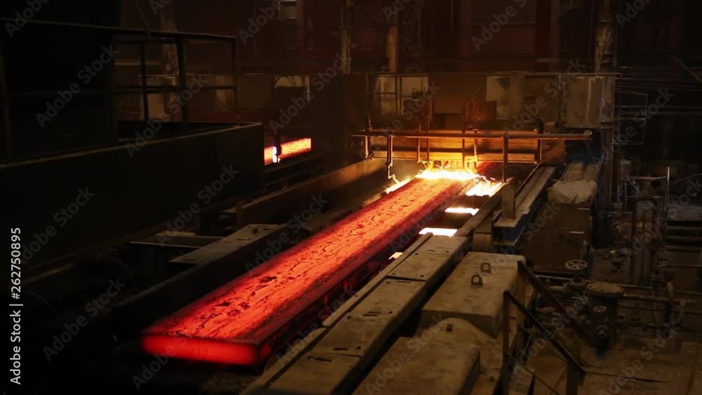 Steel mill, steel sheet production, transportation of hot sheets on the