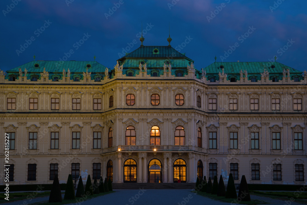Fototapeta premium The central part of the old Belvedere Palace close-up in the April twilight, Vienna