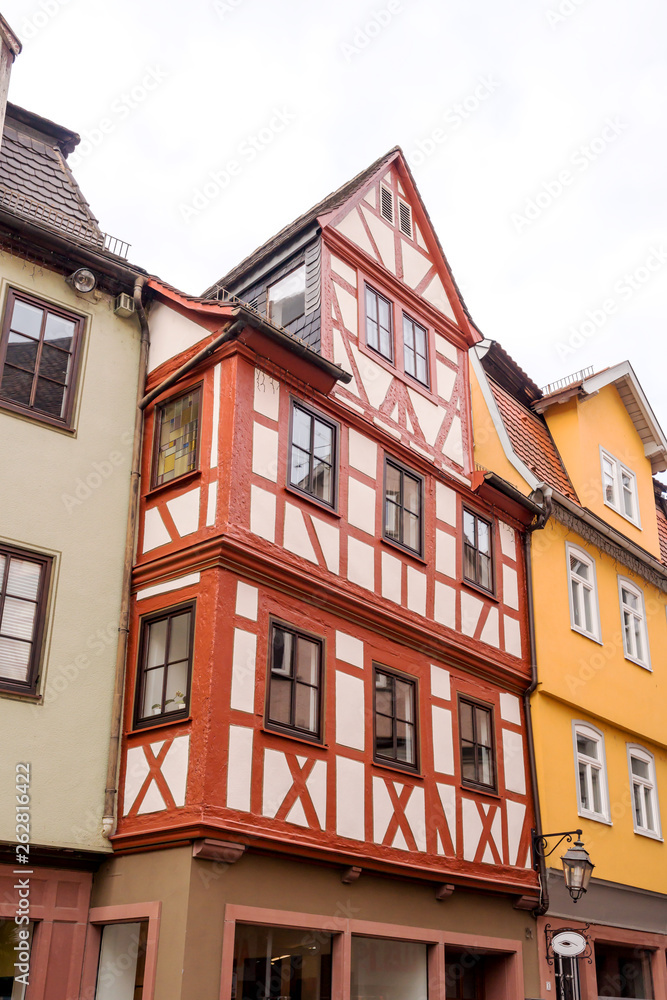 Fototapeta premium Historische Stadt Altstadt Wertheim am Main und ihre Sehenswürdigkeit alte Burg
