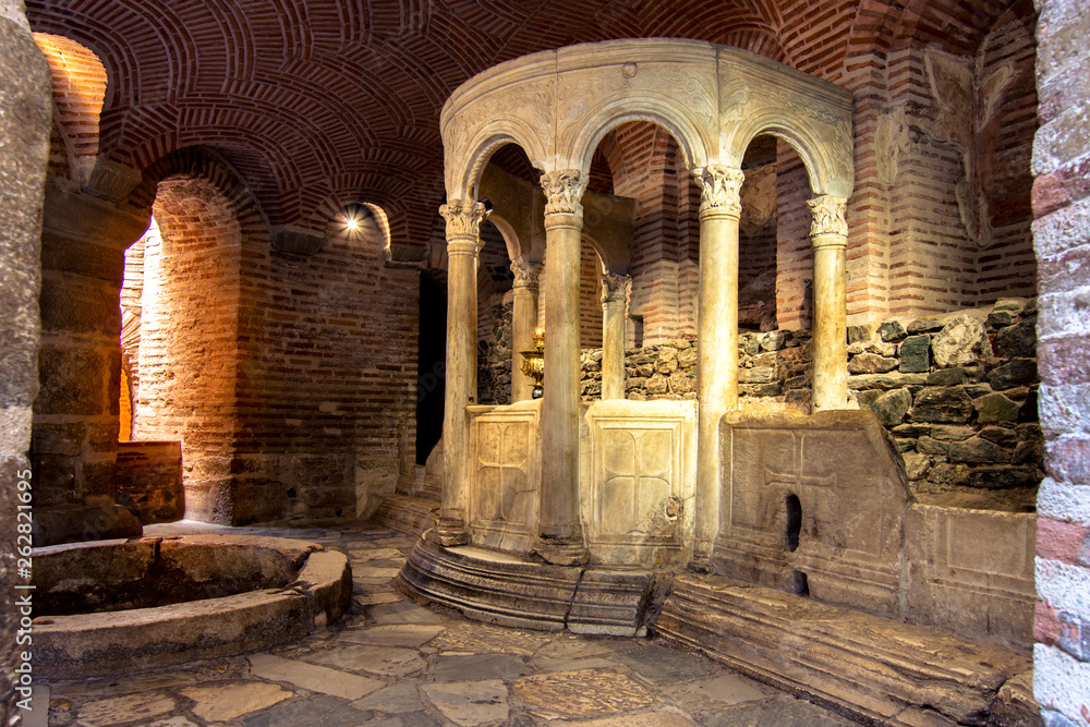 Fototapeta premium Crypt of Saint Demetrius under the cathedral of the city of Thessaloniki, Greece