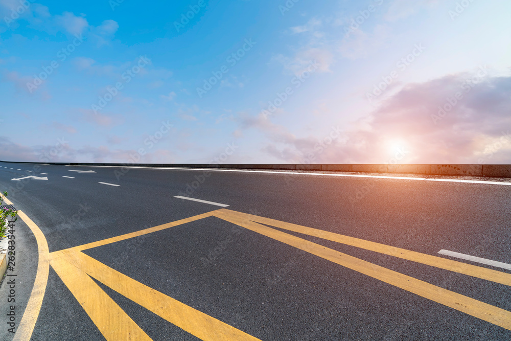 Fototapeta premium Road and Sky Landscape..