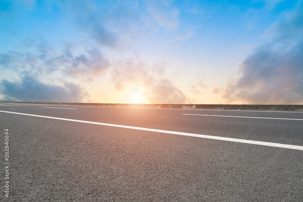 Fototapeta premium Road and Sky Landscape..