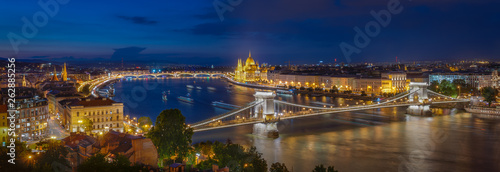 Budapest in der blauen stunde