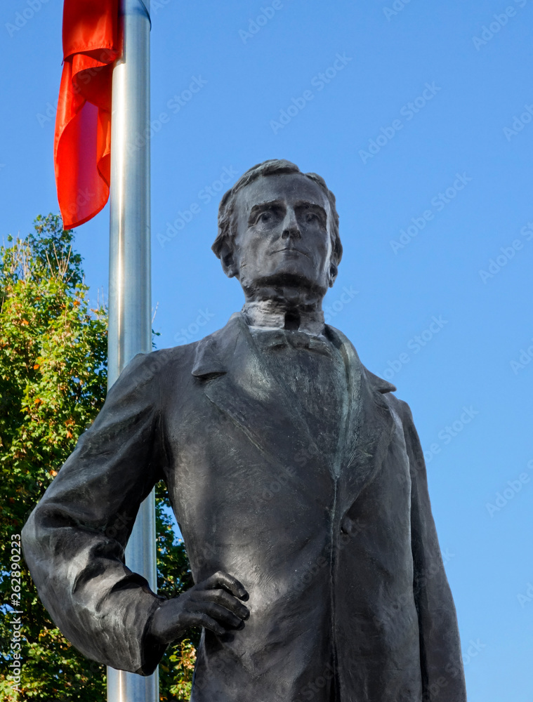 Φωτογραφία Statue of Jefferson Davis, President of the Confederacy,Richmond, Virginia, US, 2017
