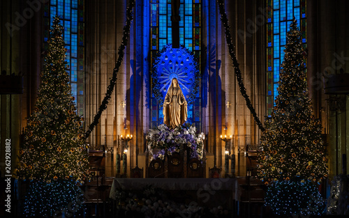 Fotografia Saint Maria's sculpture, in Catholic cathedral