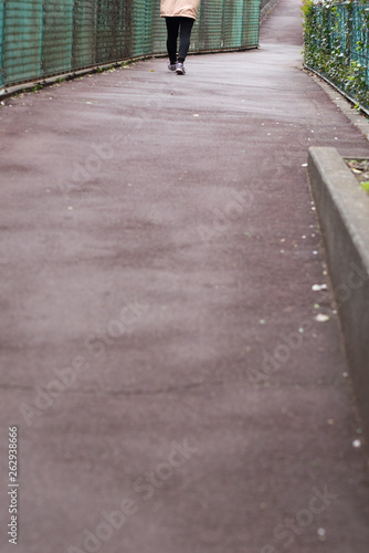 A footpath way © Tom