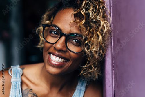 PORTRAIT FEMME METIS