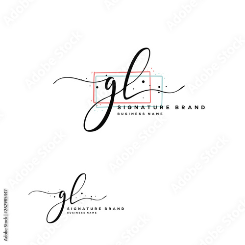 G L GL Initial letter handwriting and signature logo.