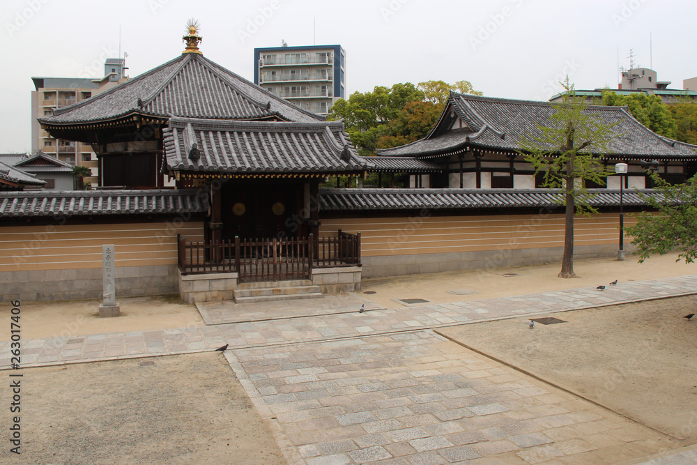 shinto temple (Shitenno-ji) - Osaka - Japan