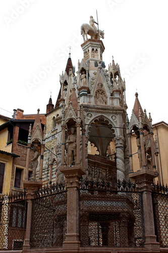 Scaliger Tombs, the tombs of the Lords of Verona in Gothic art style