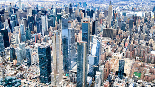 Tableau sur toile NEW YORK CITY - DECEMBER 3, 2018: Aerial view of Midtown skyscrapers