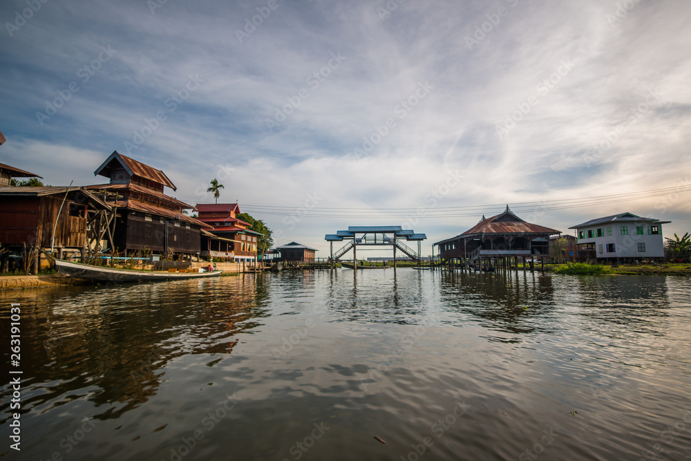 Fototapeta premium Strolling by boat in Inle Lake, Myanmar.