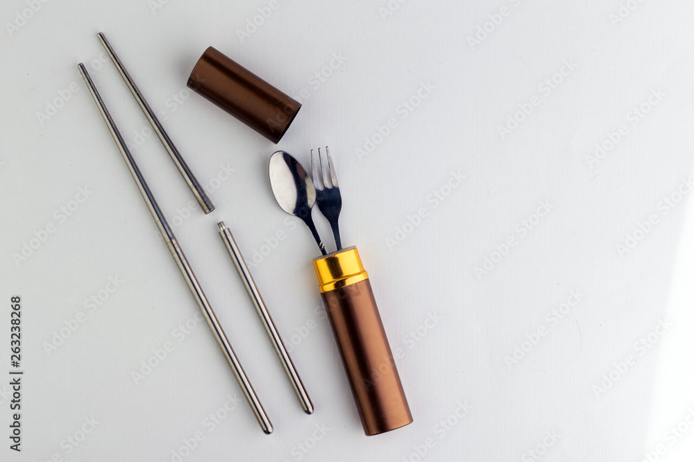 a set of dining items for camping: small spoon and fork, storage case a set of dining items for camping: small spoon and fork, storage case