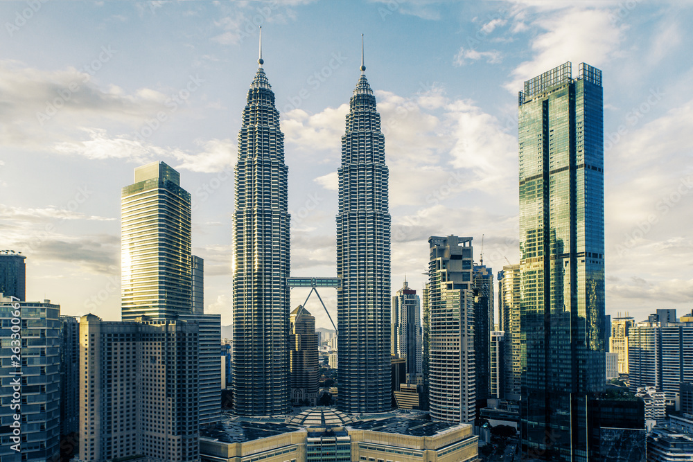 Naklejka premium Kreatywne tło miasta Kuala Lumpur