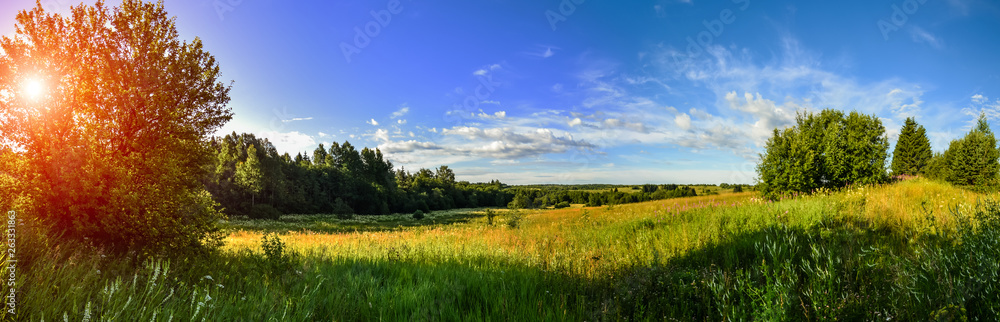 Obraz premium Rural landscape panorama