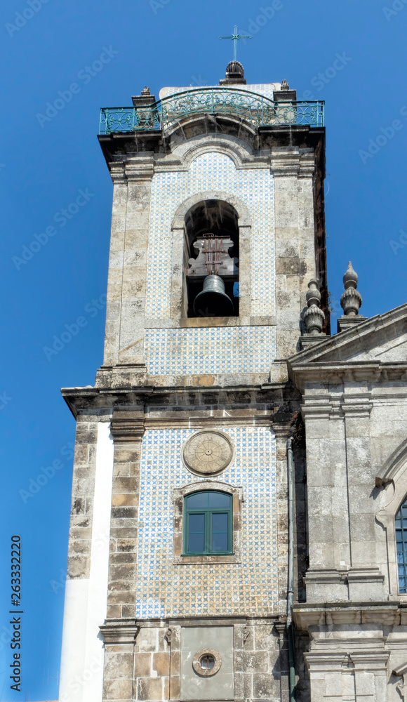 Carmo Church with blue and white decorative tiles - Porto, Portugal