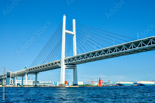 Obraz na płótnie Yokohama bay bridge in cruising w salonie