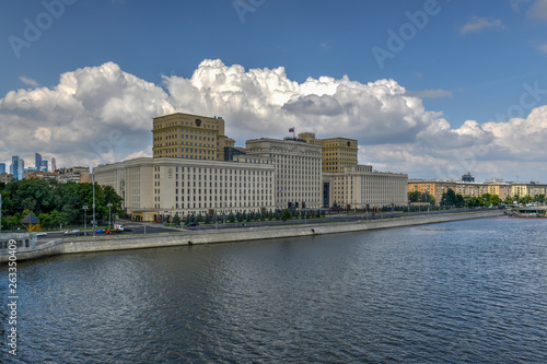 Ministry of Defense - Moscow, Russia © demerzel21