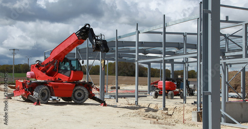 Ossature métallique d'un batiment en construction photo