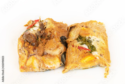 Steamed fish with curry paste : Thai recipe