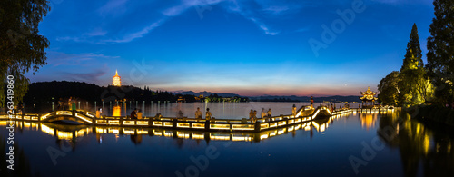 night view of the west lake of Hangzhou