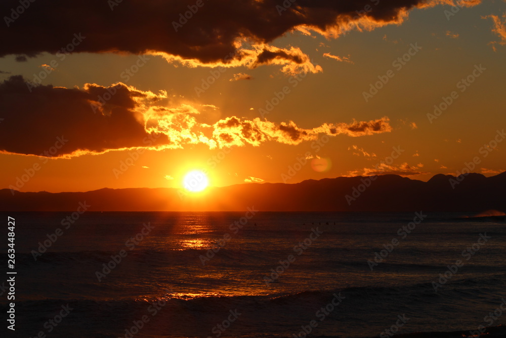 Obraz premium 湘南の海の夕日
