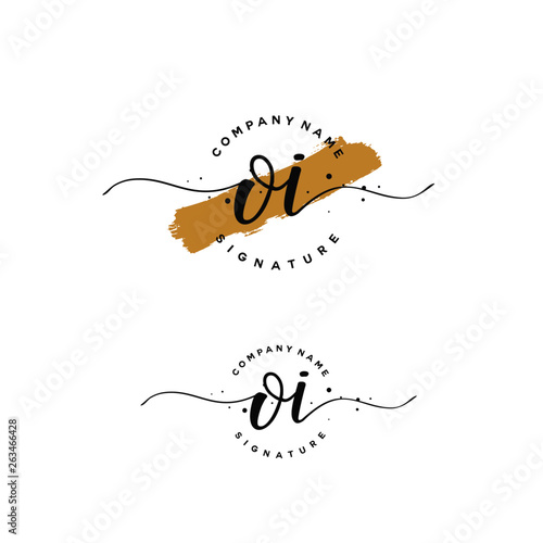 O I OI Initial letter handwriting and  signature logo.