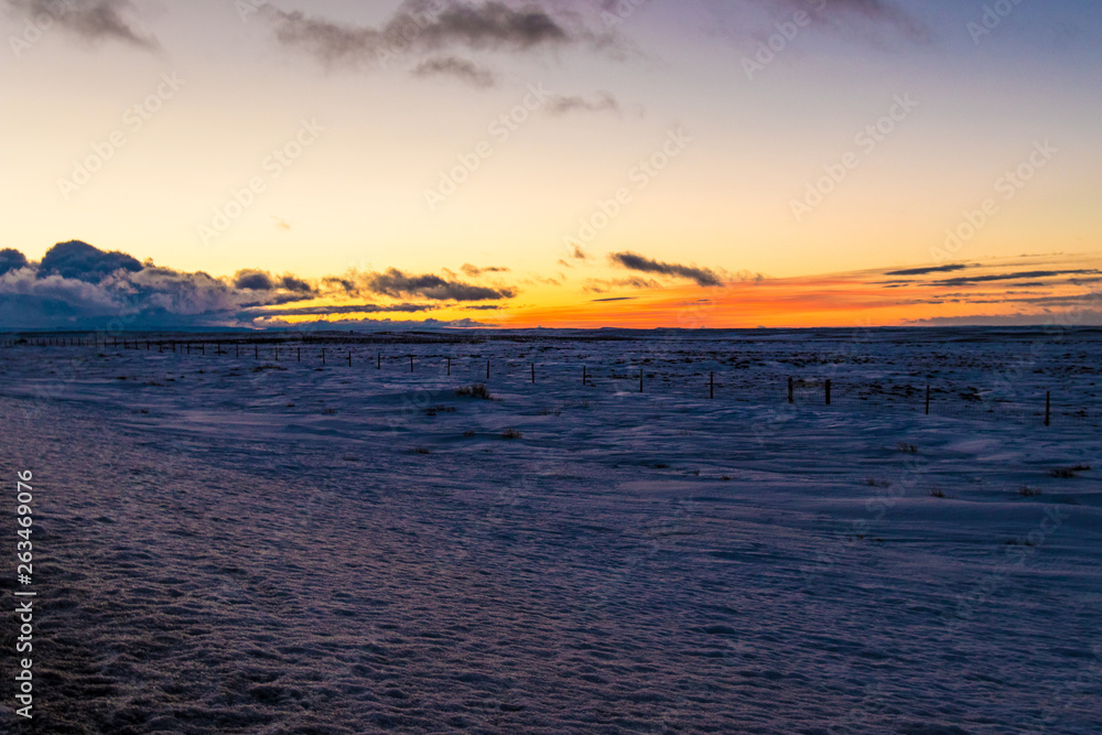 Obraz premium Winter Desert Sunrise