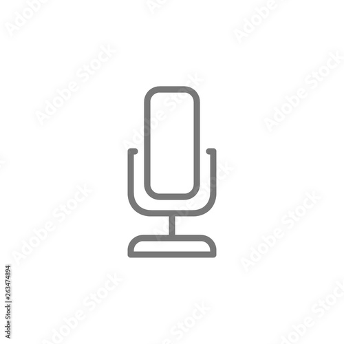 Microphone line icon.